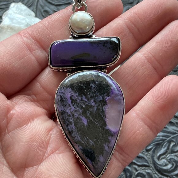 Pearl and Charoite Crystal Stone Jewelry Pendant - Picture 7 of 8
